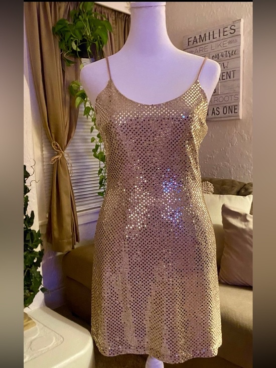 Dresses & Skirts - Gold Sequin Slip Dress with Spaghetti Straps🌺